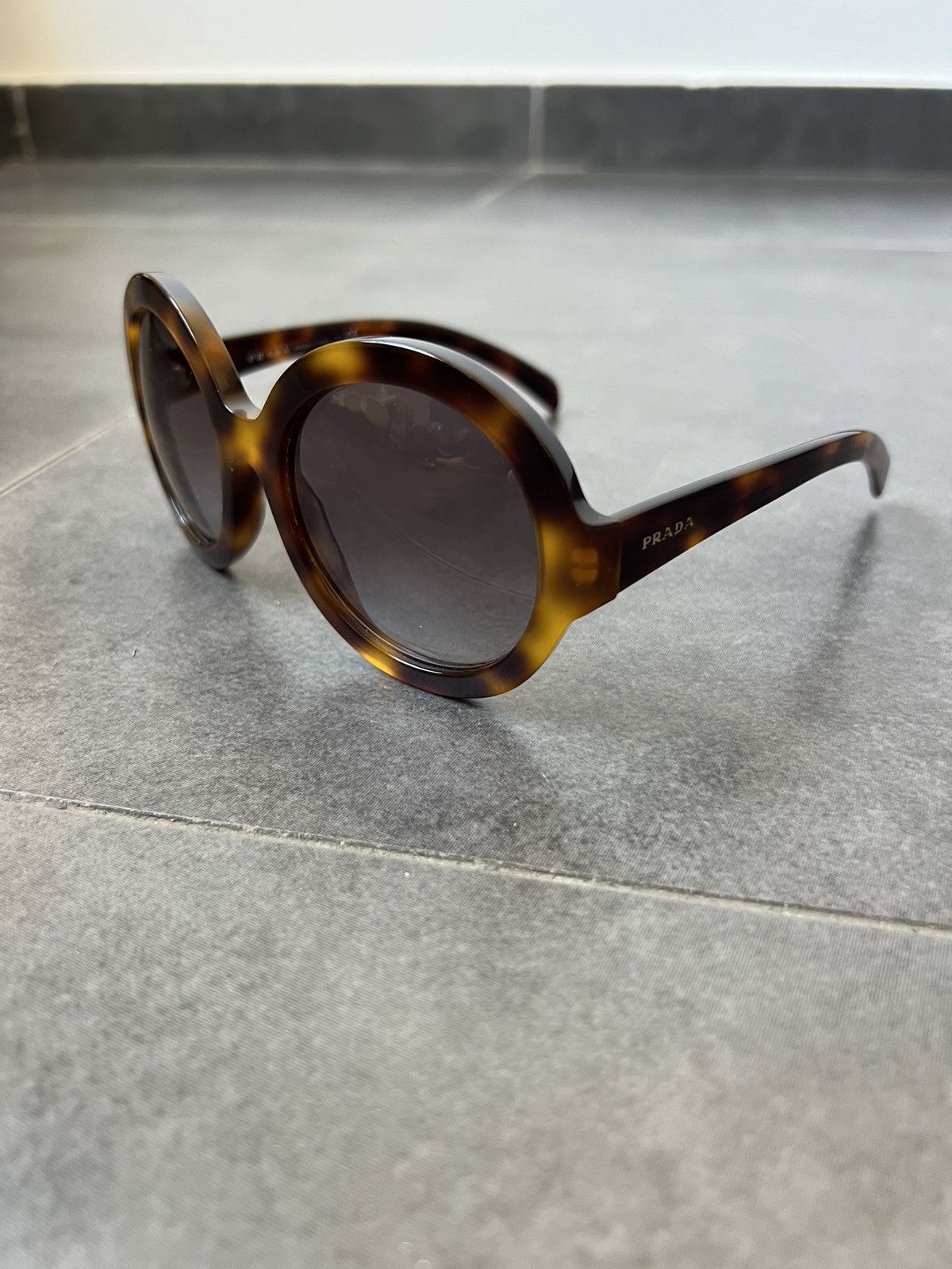 Prada Vintage Prada Havana Oversized Round Sunglasses Size ONE SIZE - 2 Thumbnail