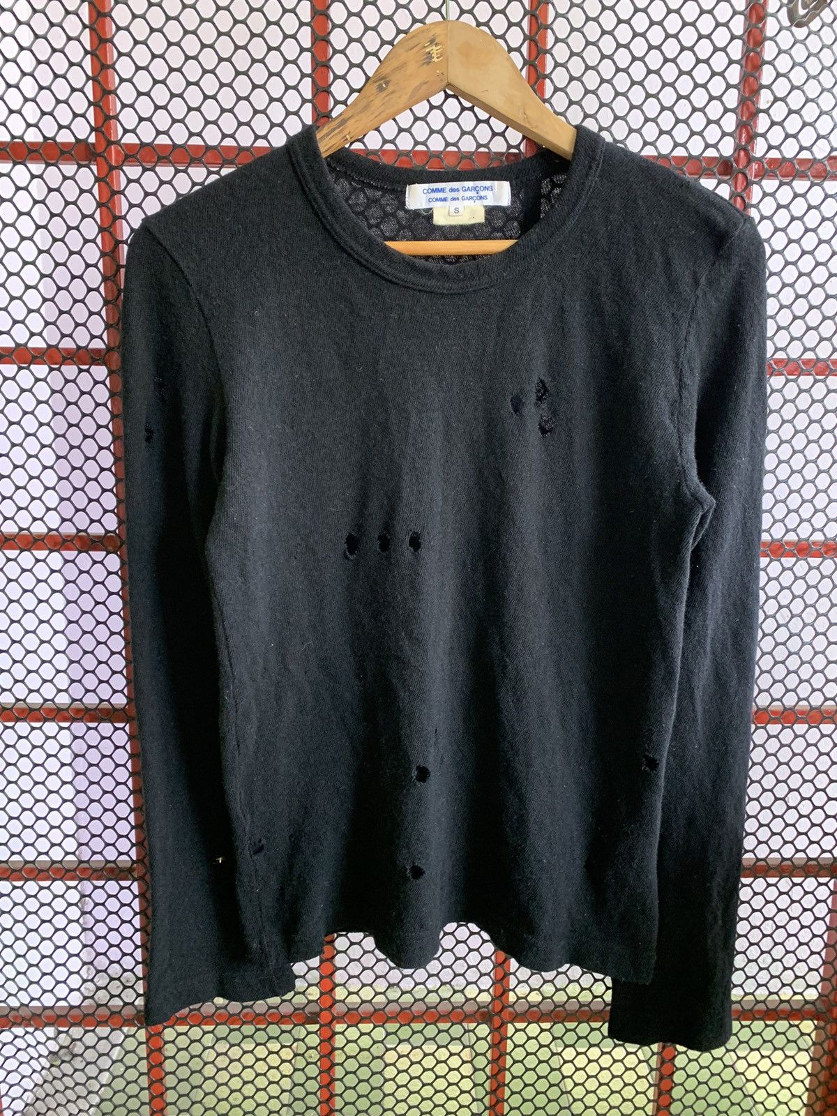 Comme des Garcons SHIRT 💥Final💥Rei Kawakubo Comme Des Garcons Distressed Wool Shirt Size S / US 4 / IT 40 - 1 Thumbnail