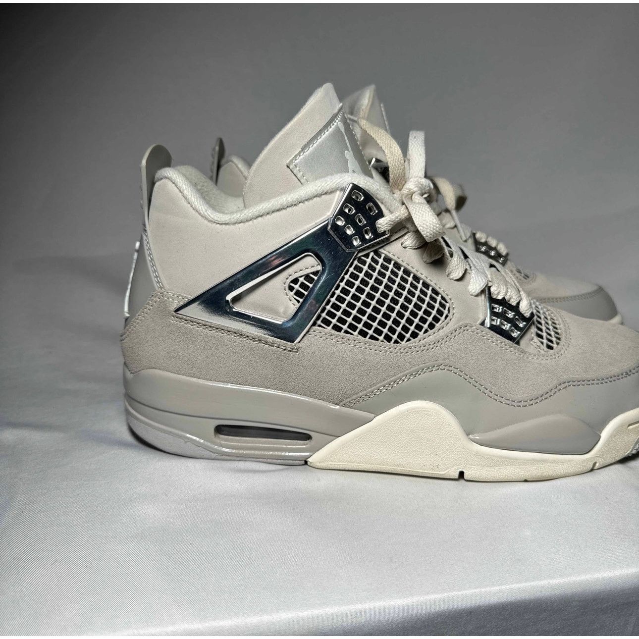 Jordan Brand × Nike Size 10.5 - Air Jordan 4 Retro Frozen Moments Women's Shoes Size US 10.5 / IT 40.5 - 1 Thumbnail