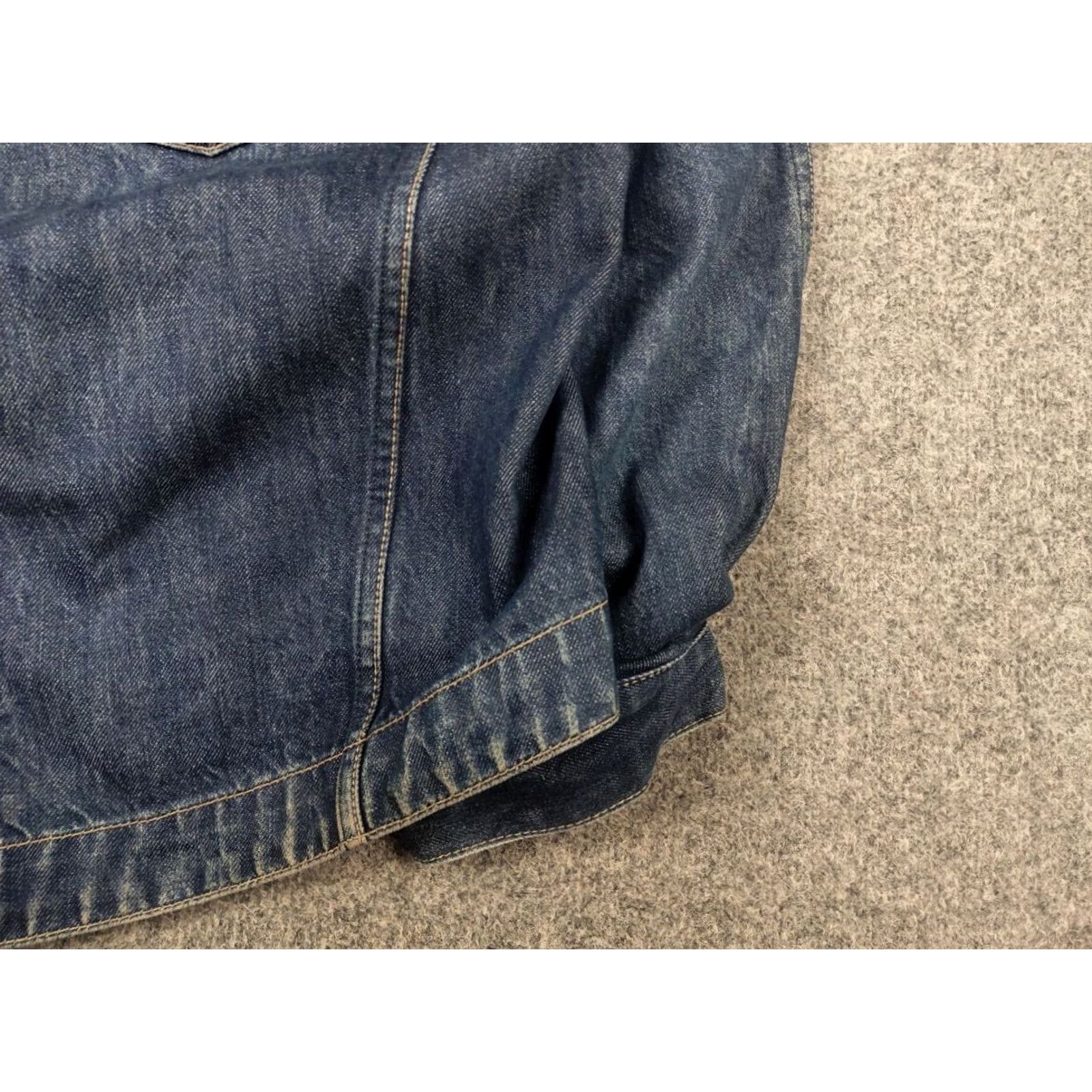 Levi's VINTAGE Levi's Trucker Jacket Denim Blue Pocket Faded 90s 00's Engineered Jeans Style: Biker, Button Closure, Mid-Length, Regular Fit Mens Jacket Size US 31 - 7 Thumbnail