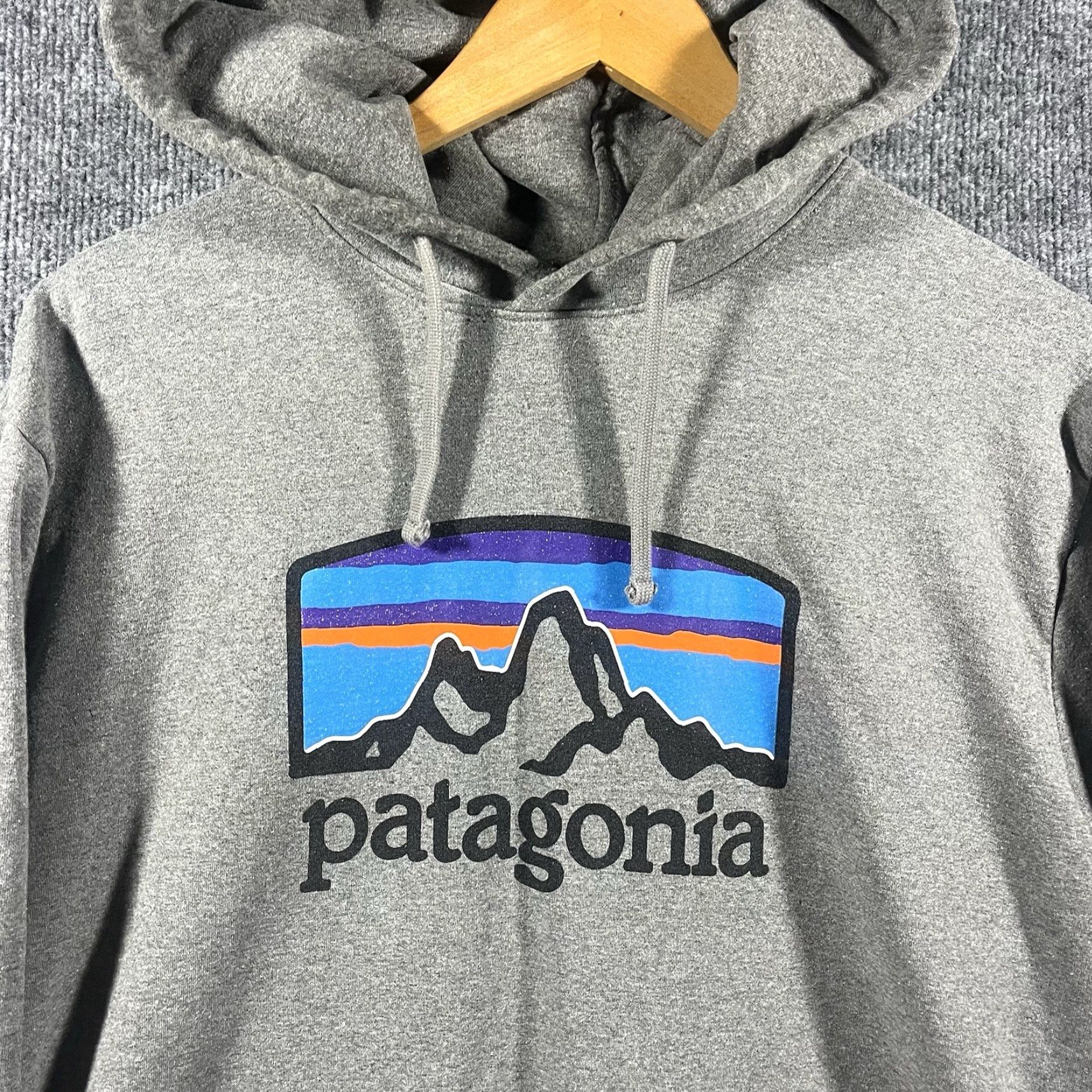 Patagonia Patagonia Jumper Hoodie Mens Pullover High Neck 90s Outdoor Logo Grey L Size US L / EU 52-54 / 3 - 2 Thumbnail