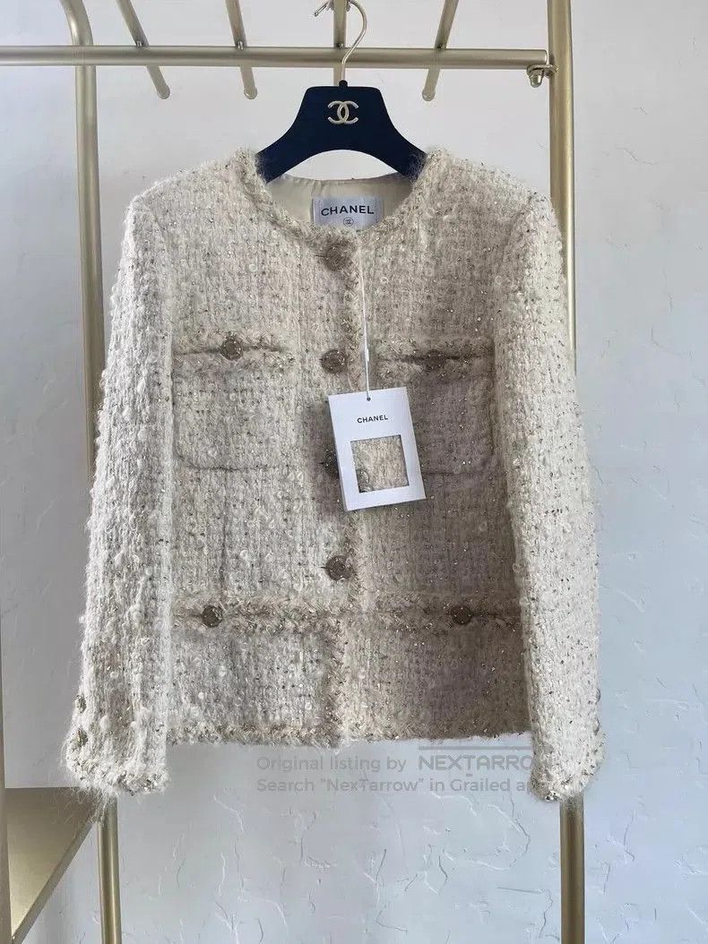 Chanel Chanel 2019 Pre-Fall Tweed Jacket. Size US XS / EU 42 / 0 - 1 Thumbnail