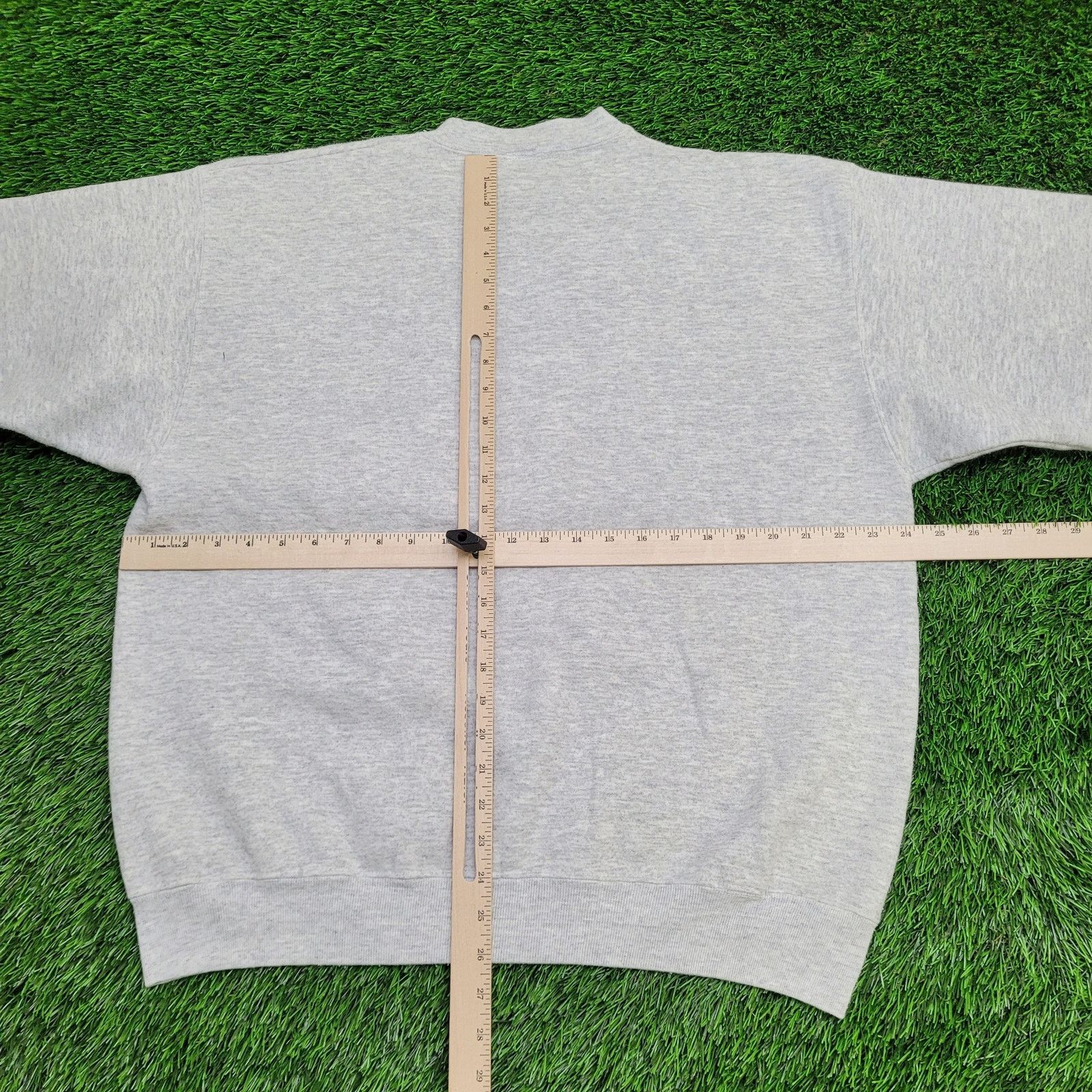 Champion Vintage 80s Champion Sweatshirt Womens XL 24x26 Script Logo Size XL / US 12-14 / IT 48-50 - 4 Thumbnail