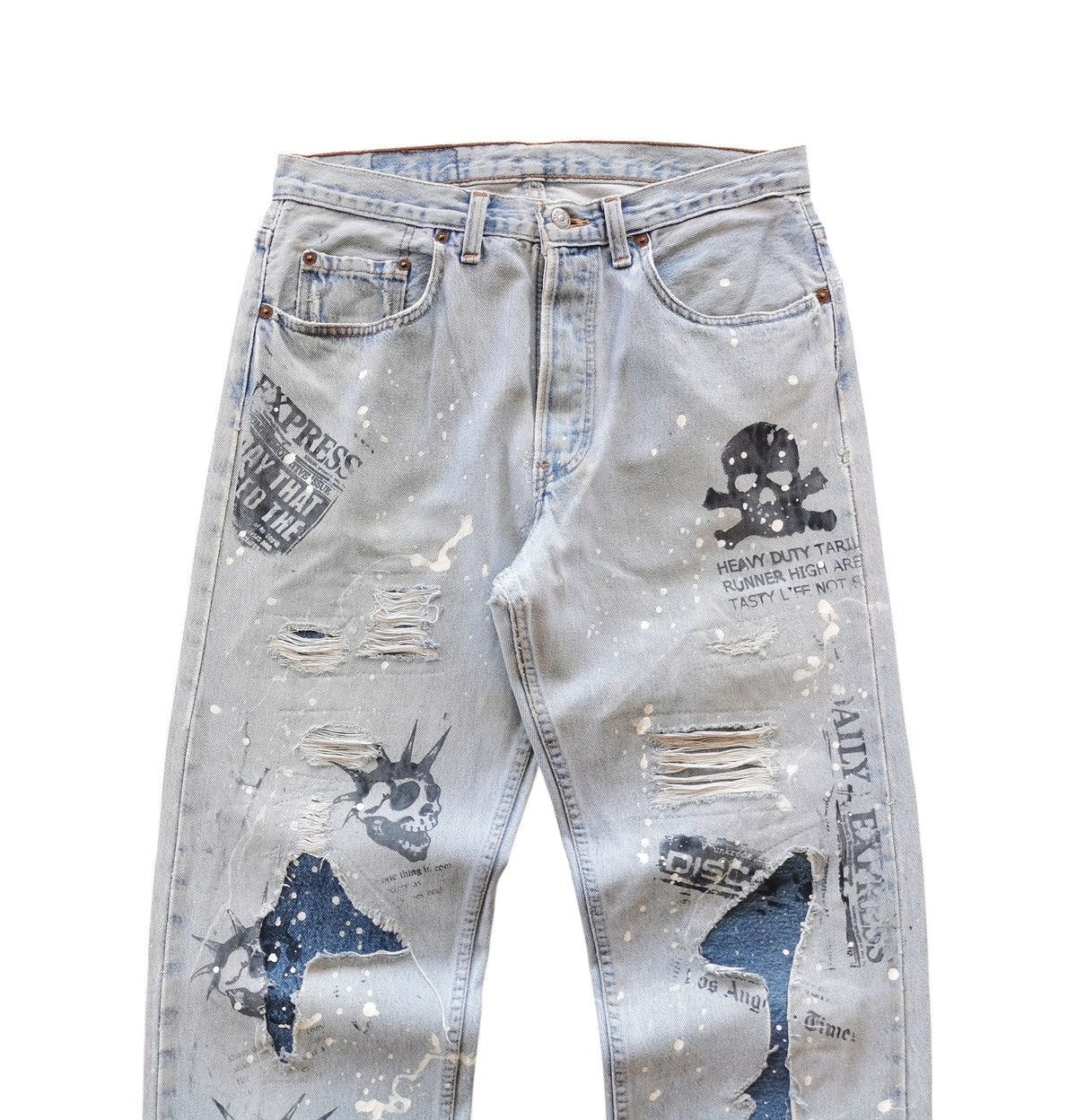 Levi's Levi’s 501 Custom Vintage Jeans Graffiti Stencil Art 1990s Size US 32 / EU 48 - 2 Thumbnail