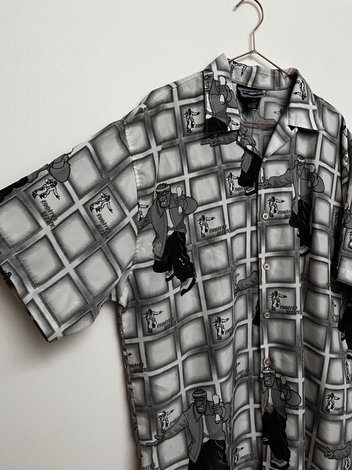 Vintage Vintage 90s Streetwear Baggy Skater Shirt (unisex) Size US L / EU 52-54 / 3 - 12 Thumbnail