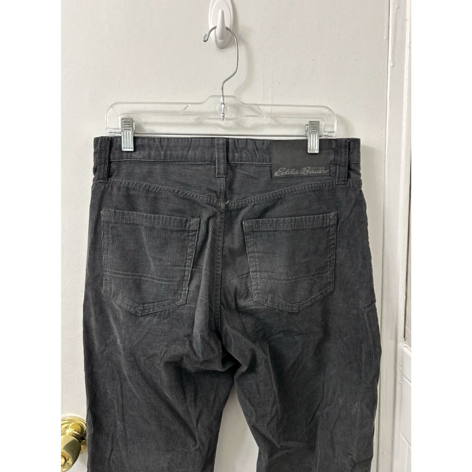 Eddie Bauer Eddie Bauer Corduroy Pants Mens Size 32x32 Straight Fit Khakis Gray Size US 32 / EU 48 - 7 Thumbnail