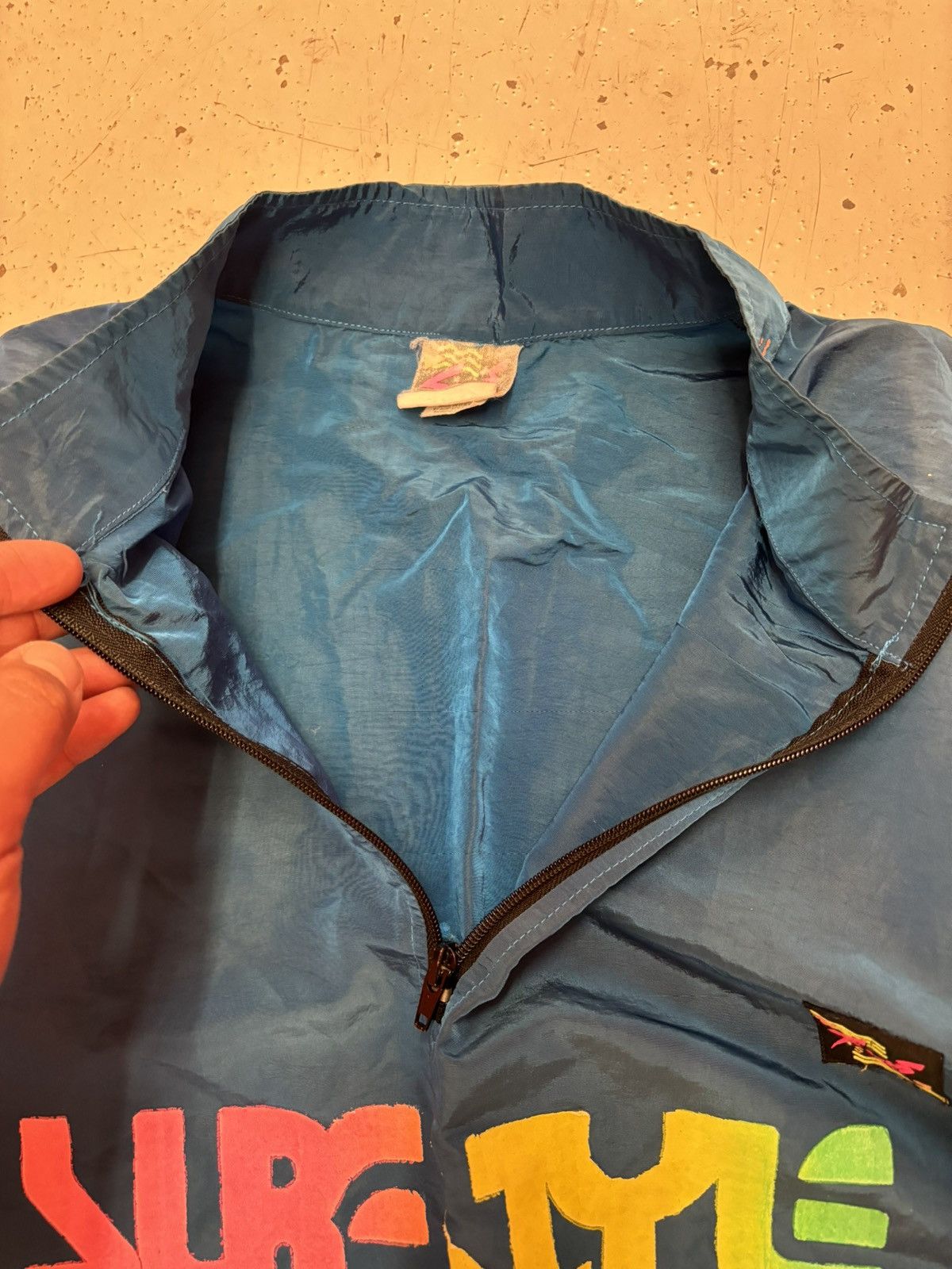 Vintage ***FINAL DROP***RARE 90s SURF STYLE OVERSIZED WINDBREAKER OS Size US XXL / EU 58 / 5 - 15 Thumbnail