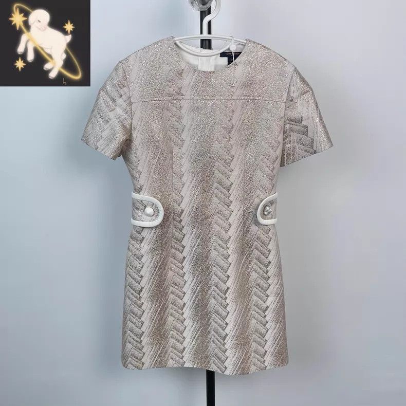 Louis Vuitton Louis Vuitton 22 Summer Mijin Embroidered High-class Tempe Size XS / US 0-2 / IT 36-38 - 1 Thumbnail
