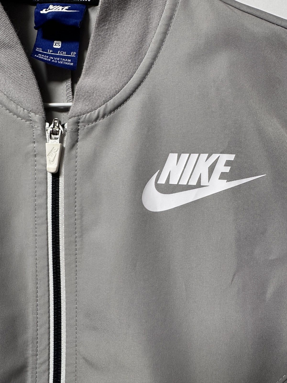 Nike Nike lightweight bomber jacket, perfect condition, size xs Size XS / US 0-2 / IT 36-38 - 5 Thumbnail