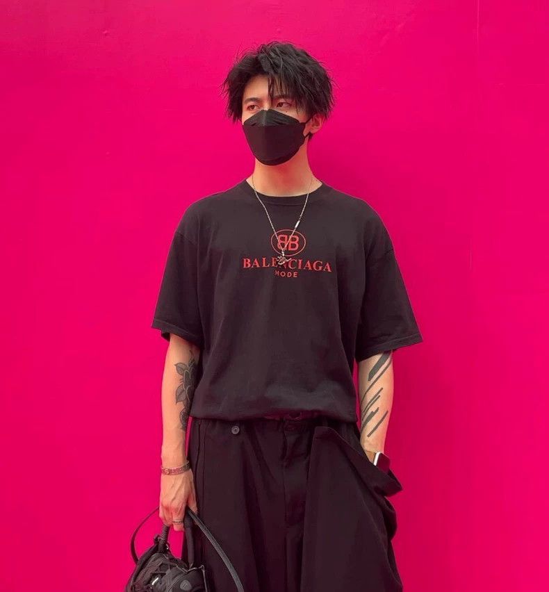 Balenciaga Balenciaga Black logo monogrammed cotton short sleeve T-sh Size US M / EU 48-50 / 2 - 8 Thumbnail