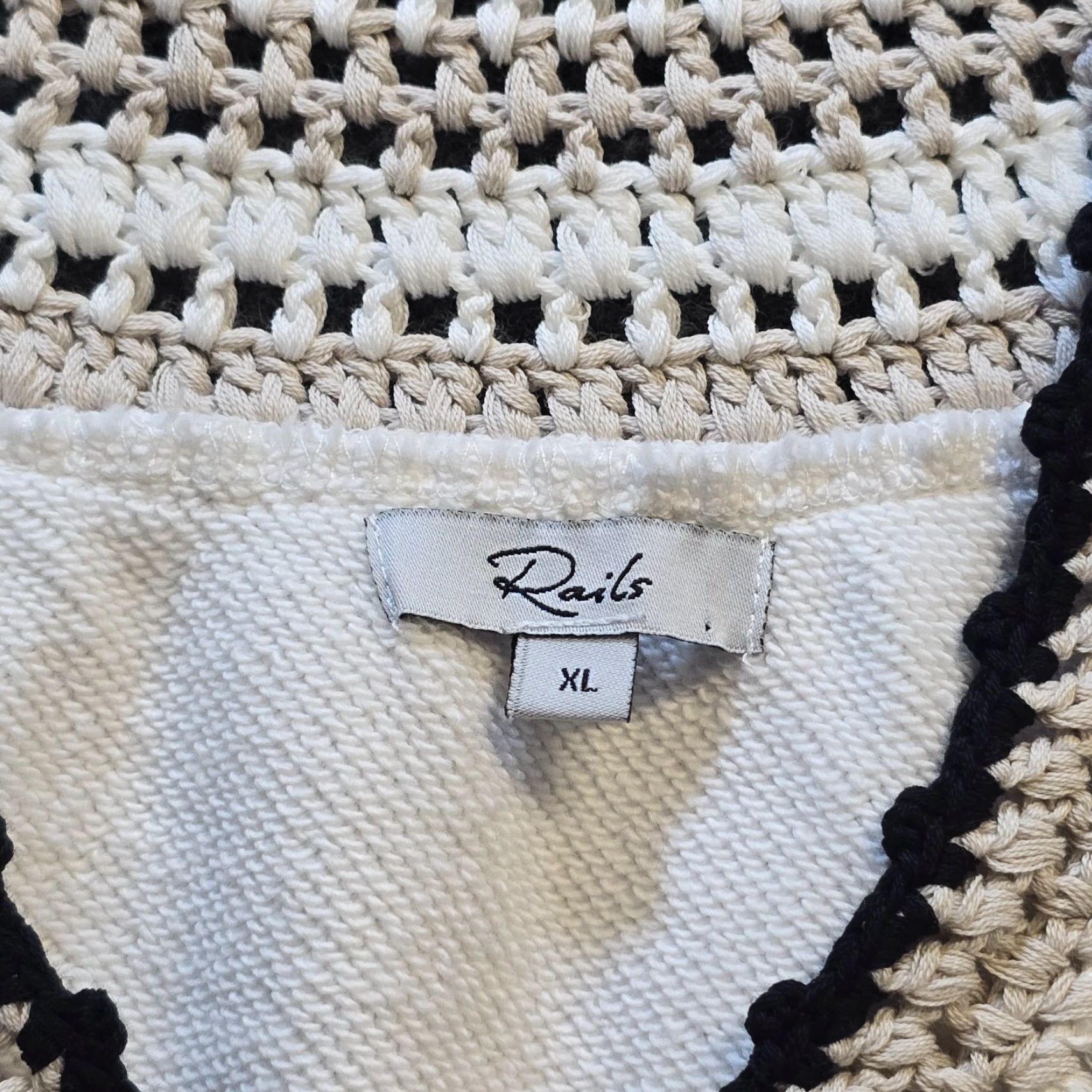 Rails **Womens Rails XL White Bohemian Crochet Pullover Sweatshirt** User: **Rails Womens XL White Bohemian Crochet Pullover Sweatshirt** Size XL / US 12-14 / IT 48-50 - 3 Thumbnail