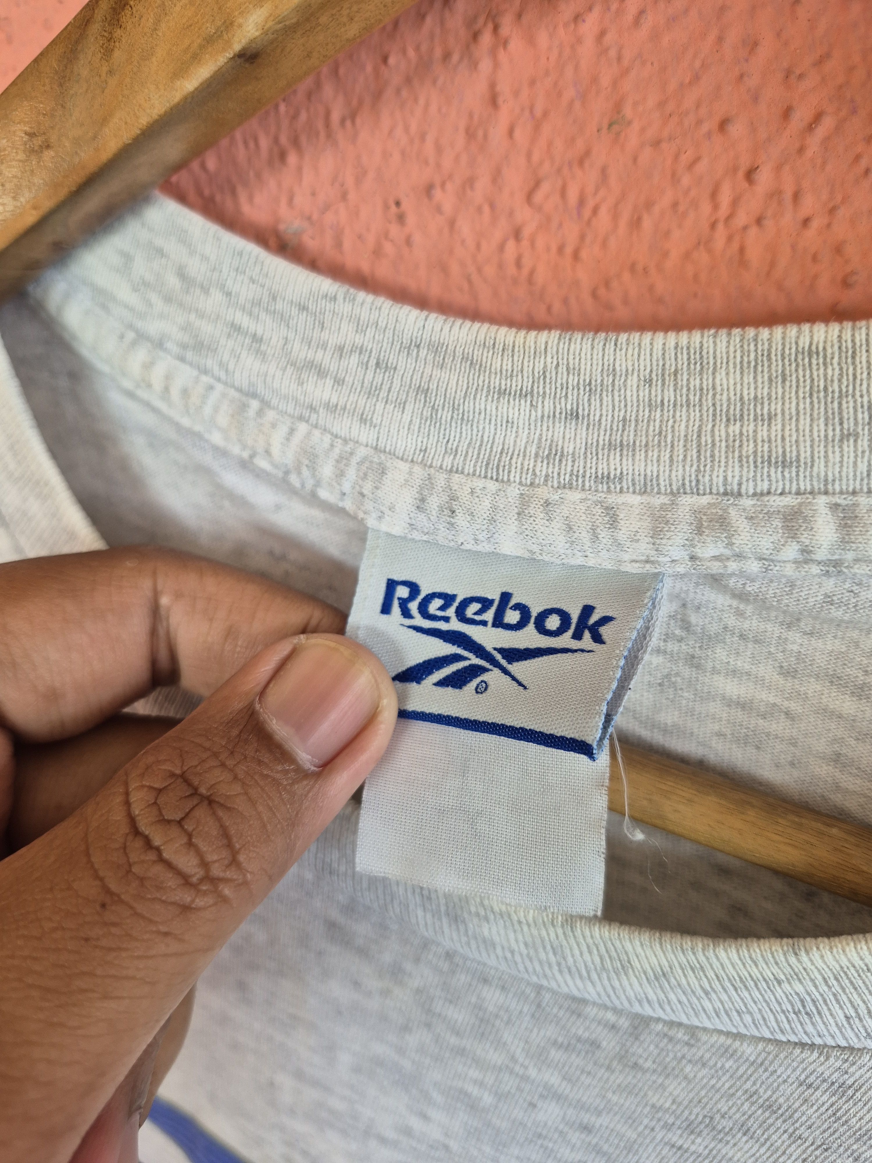 Reebok 🔥 Vintage Y2K Reebok Big Logo Embroidery Tee Size US XL / EU 56 / 4 - 4 Thumbnail