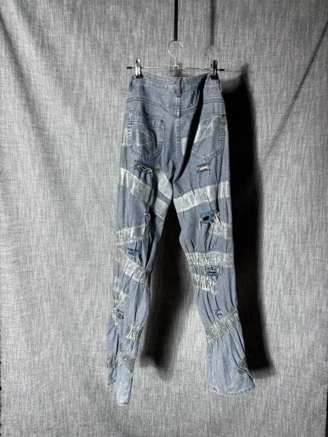 Maison Margiela Maison Margiela Distressed Tape Denim Jeans Size 26" / US 2 / IT 38 - 2 Thumbnail