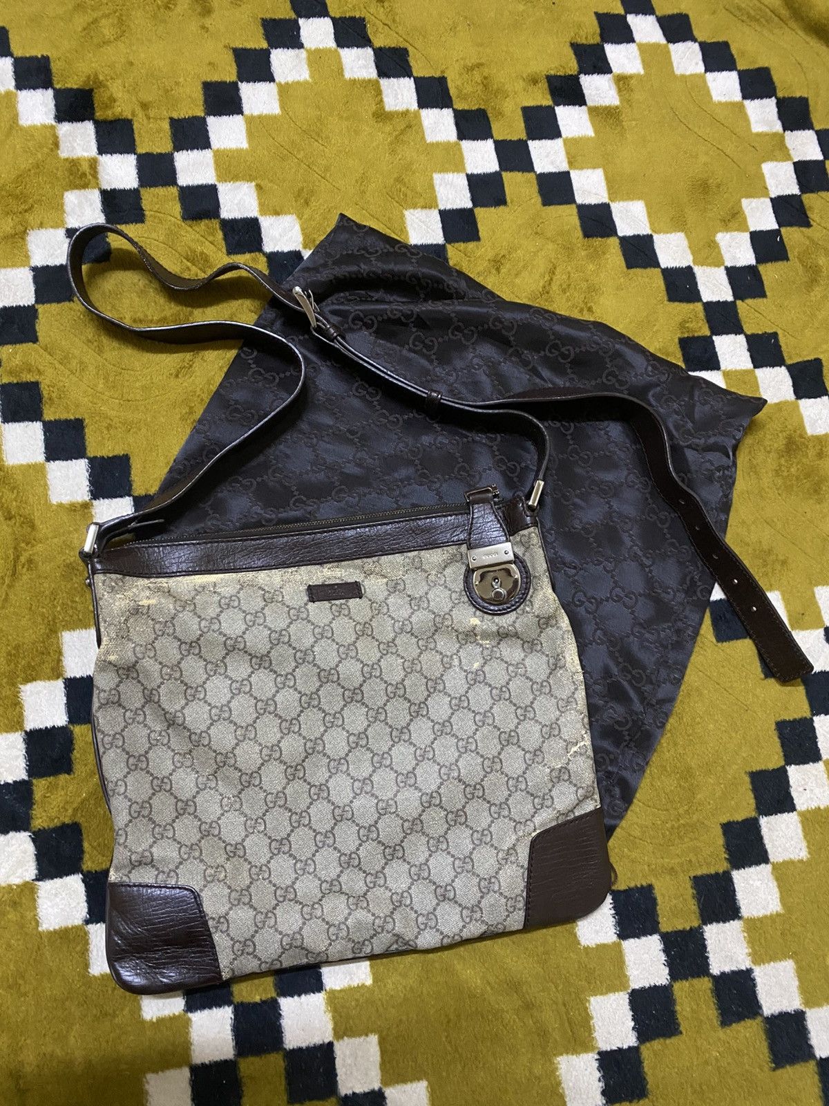 Gucci 💥Last Drop💥Vintage Gucci GG Zip Lock Messenger Bag Size ONE SIZE - 1 Thumbnail