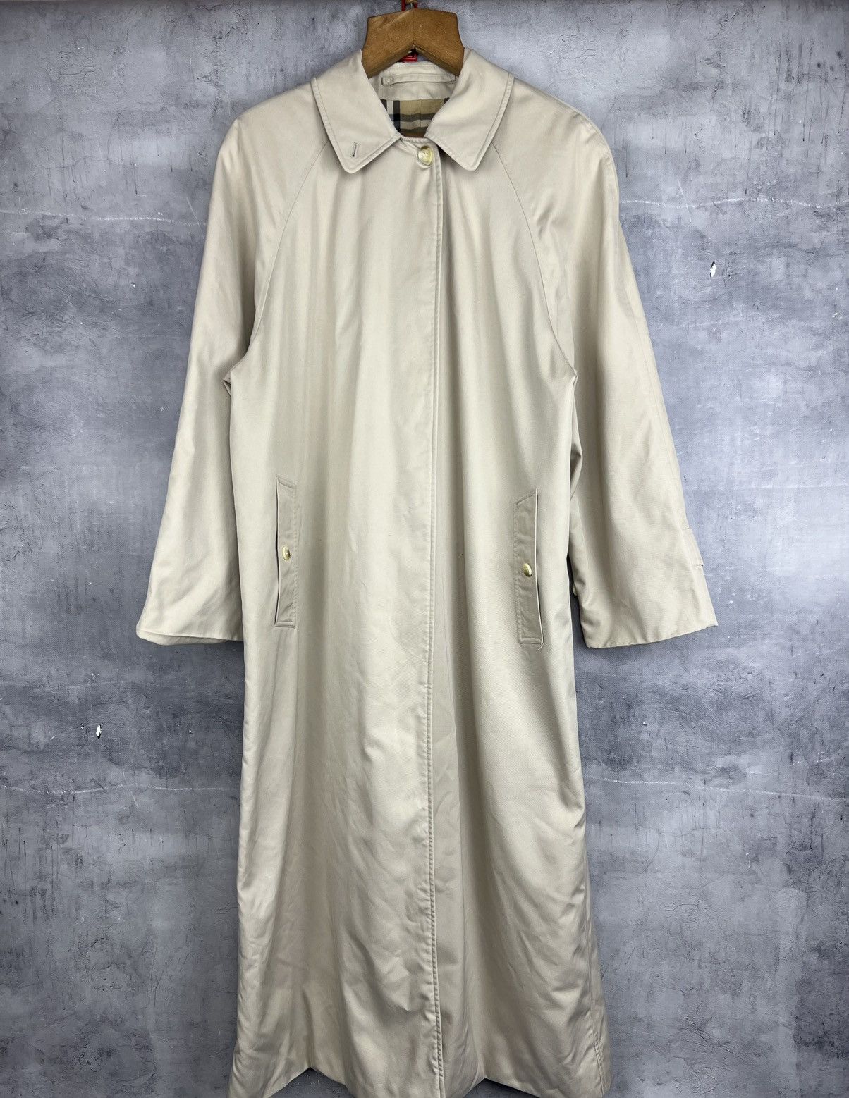 Burberry Burberry's London Vintage Nova Cheak Trench UK 12 EU40 US8 Size M / US 6-8 / IT 42-44 - 2 Thumbnail