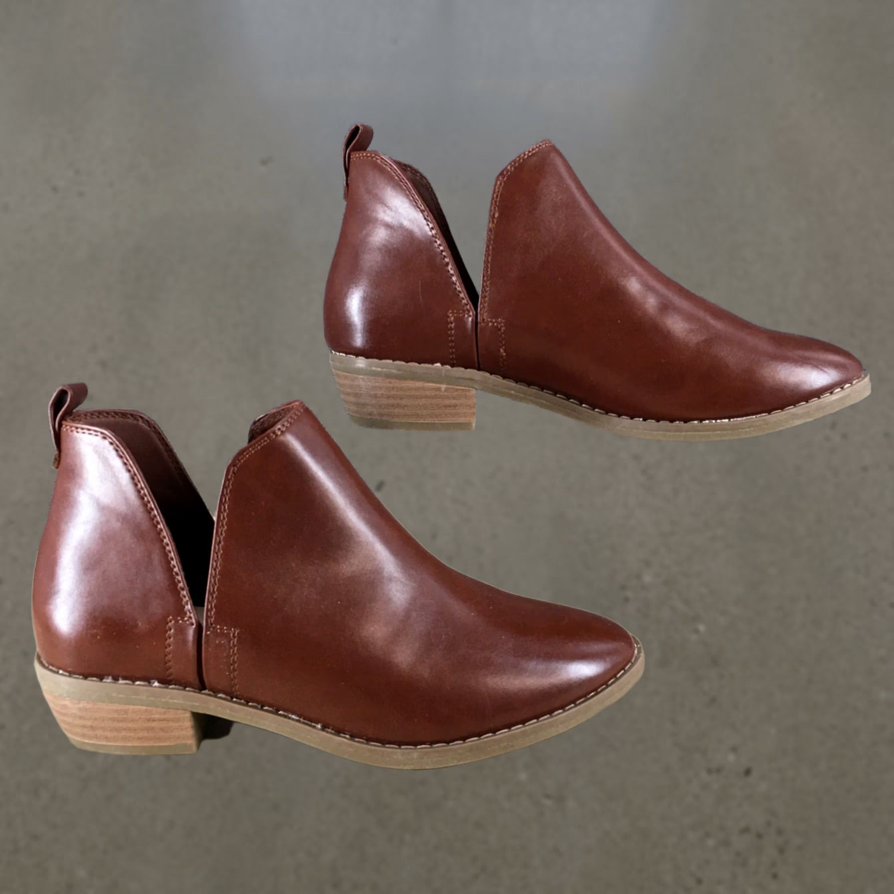 Vintage Universal Thread Boots Womens 7 Brown Nora Ankle Bootie Slip-On Casual Shoe Model Nora Women Boots Brown Ankle Bootie Slip-On Casual Size US 7 / IT 37 - 1 Thumbnail