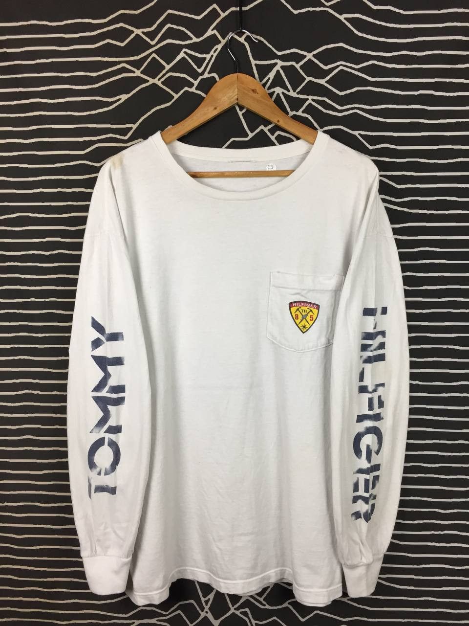 Tommy Hilfiger Tommy Hilfiger Mountaineering Crest Logo Long Sleeve Tee Size US XXL / EU 58 / 5 - 8 Thumbnail