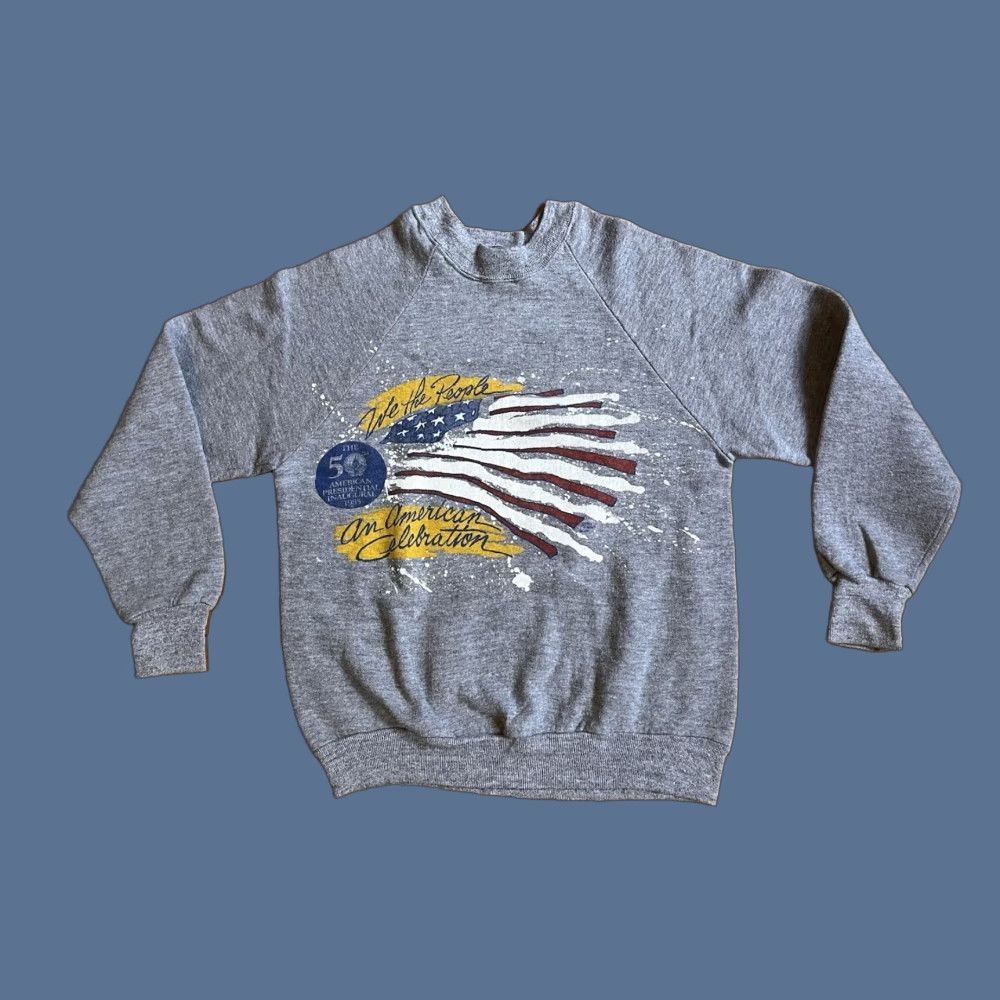Vintage VINTAGE Ronald Reagan 1985 Inauguration Sweatshirt Men’s M Grey 80s Jerzees by Russell Graphic Print Crew Neck Raglan USA Flag 80s Classic Retro Size US S / EU 44-46 / 1 - 1 Thumbnail