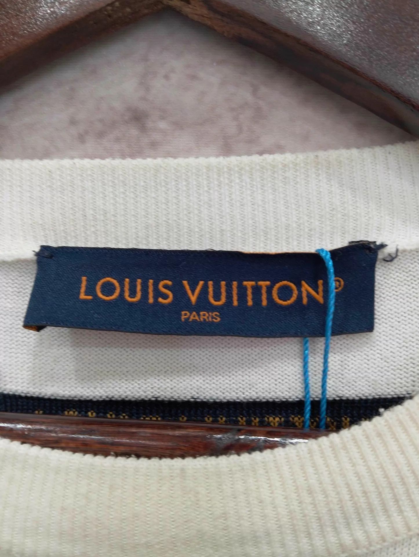Louis Vuitton Louis Vuitton White Logo Knit Short-Sleeve M Size US M / EU 48-50 / 2 - 3 Thumbnail