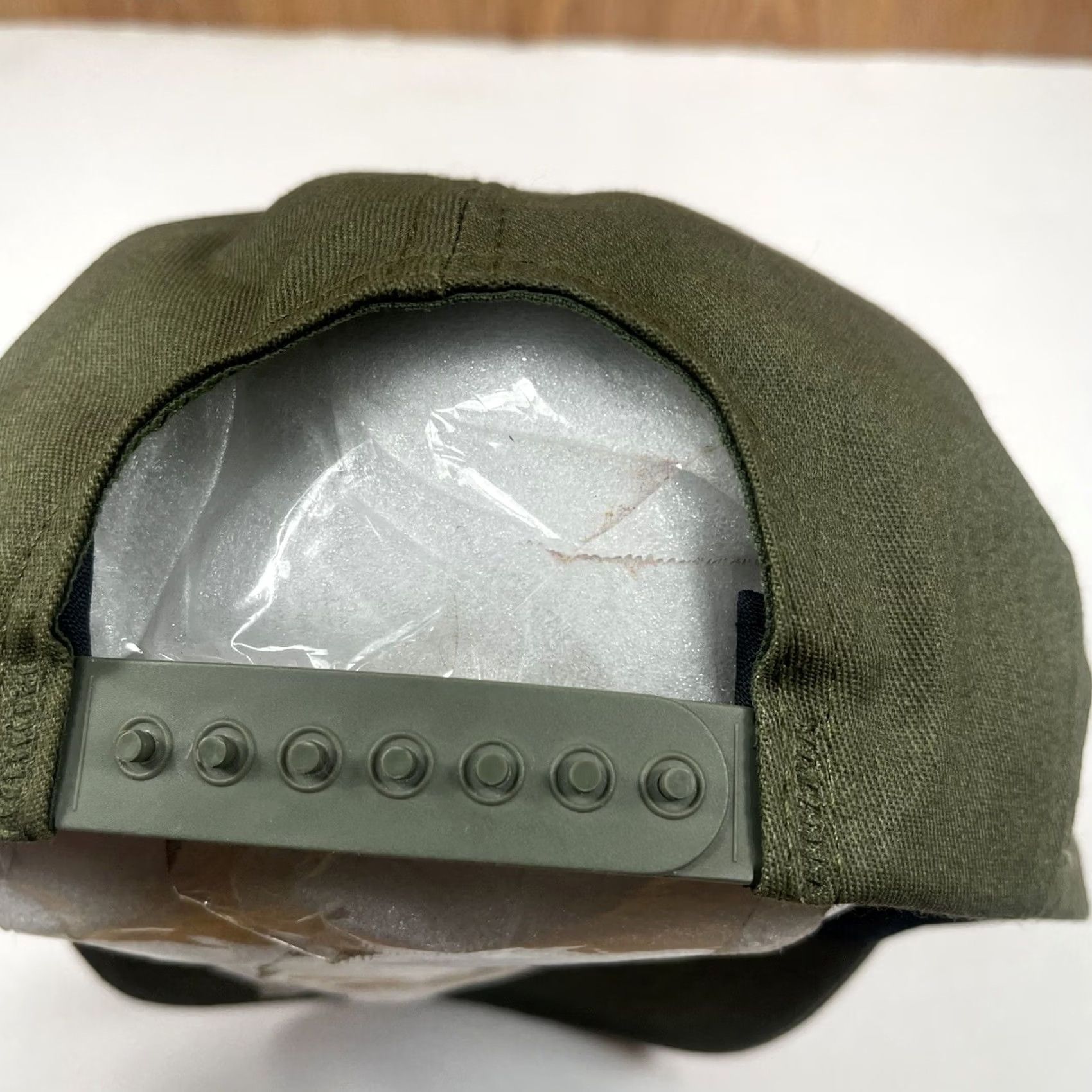 Vintage Unknown Embroidered Adjustable SnapBack Hat Cap Red Green Unisex Adults Baseball Trucker Cap Cap Red Green Embroidered Snapback Hat Size ONE SIZE - 7 Thumbnail
