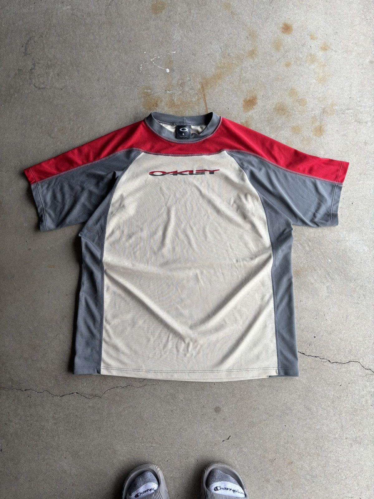 Oakley Vintage 90s Oakley Softwear Boxy Racing Division Boxy Tee Size US L / EU 52-54 / 3 - 1 Thumbnail