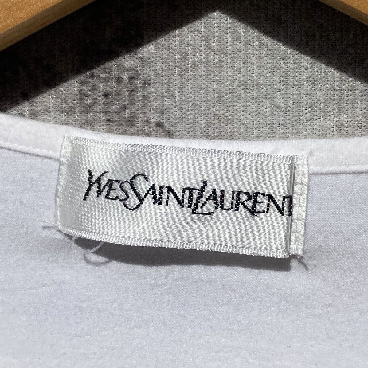 Yves Saint Laurent Vintage Yves Saint Lauren Shirt Spellout YSL Luxury Brand Size M / US 6-8 / IT 42-44 - 8 Thumbnail