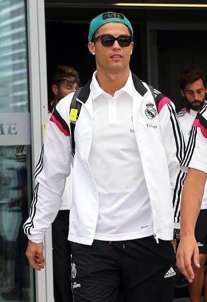 Adidas Adidas Real Madrid Training Jacket 2014-15 As Ronaldo Wear Size US M / EU 48-50 / 2 - 2 Thumbnail