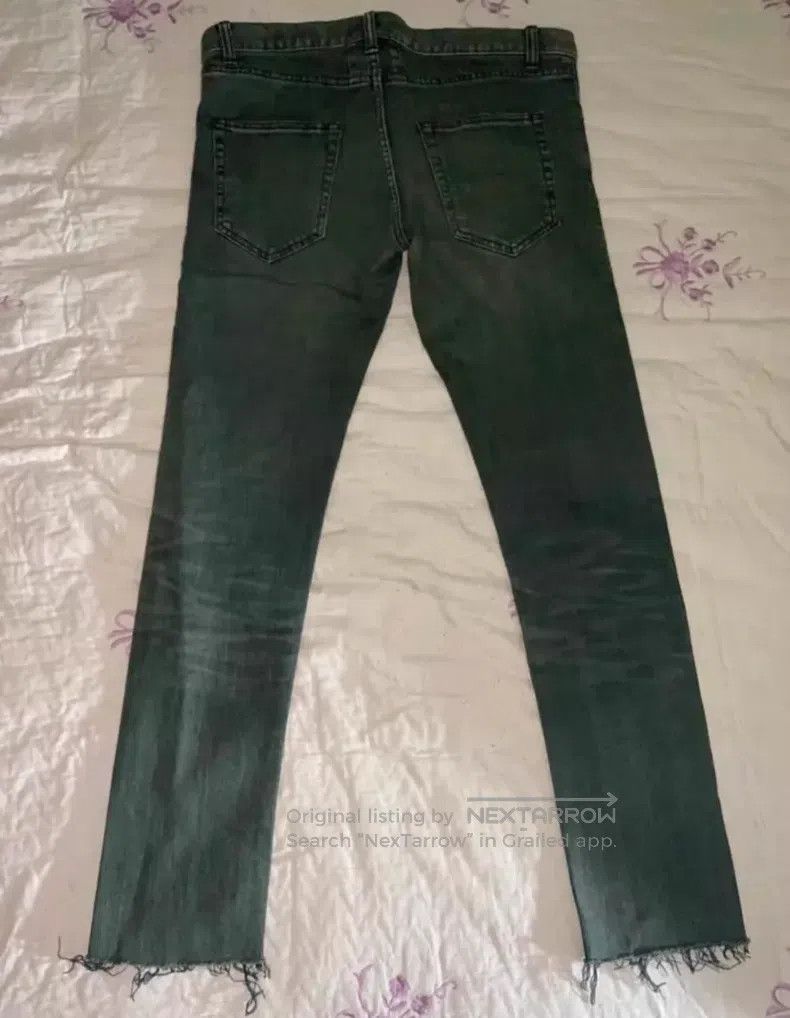 Saint Laurent Paris Saint Laurent Paris Classic Frayed Cat Whisker Washed Deni Size US 30 / EU 46 - 3 Thumbnail