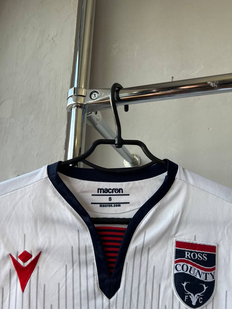Macron 2019/20 ROSS COUNTY AWAY SOCCER JERSEY FOOTBALL SHIRT MACRON Size US S / EU 44-46 / 1 - 5 Thumbnail