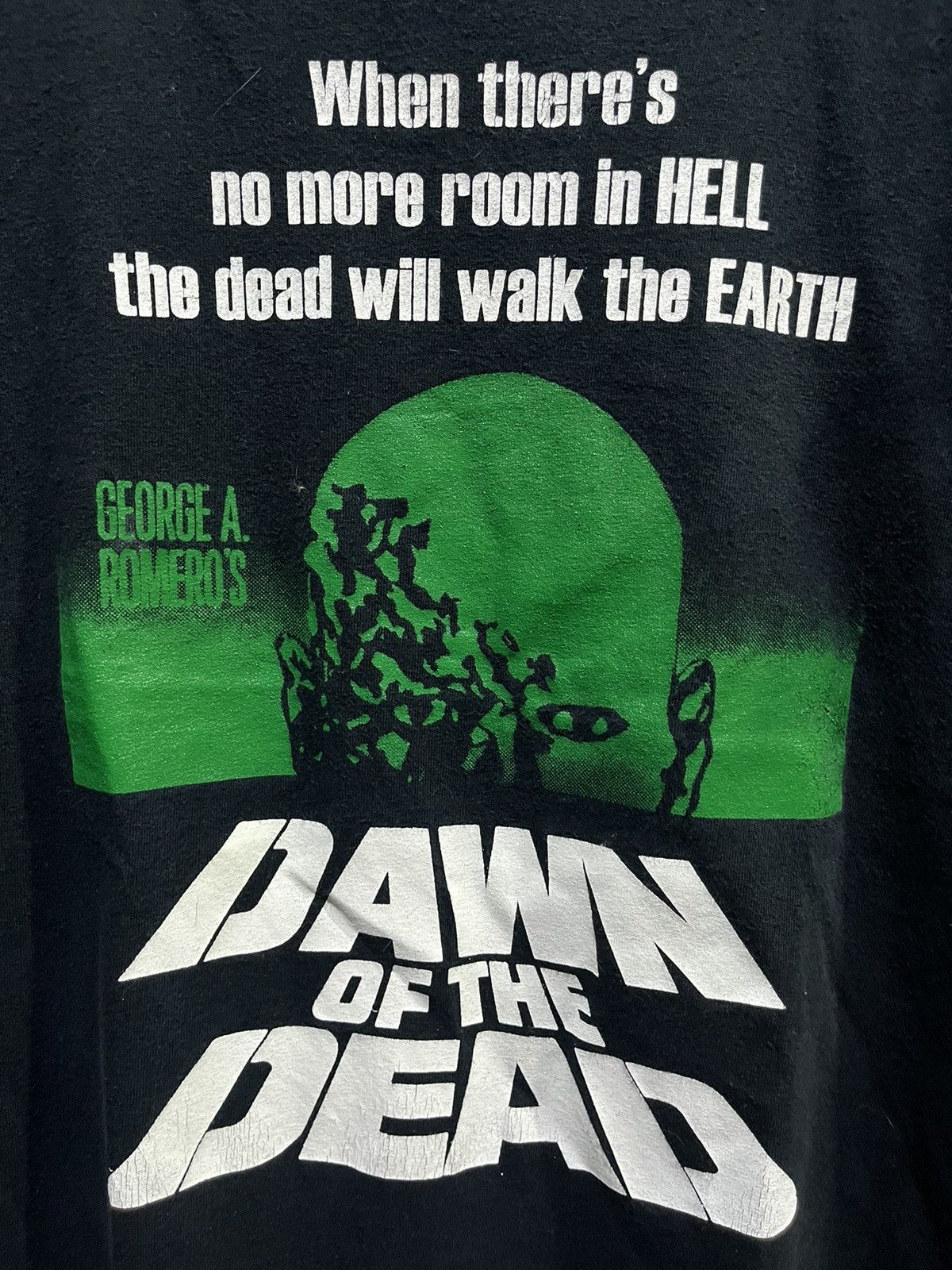 Vintage Dawn of the Dead Zombie Movie Tee 00s Size US M / EU 48-50 / 2 - 2 Thumbnail