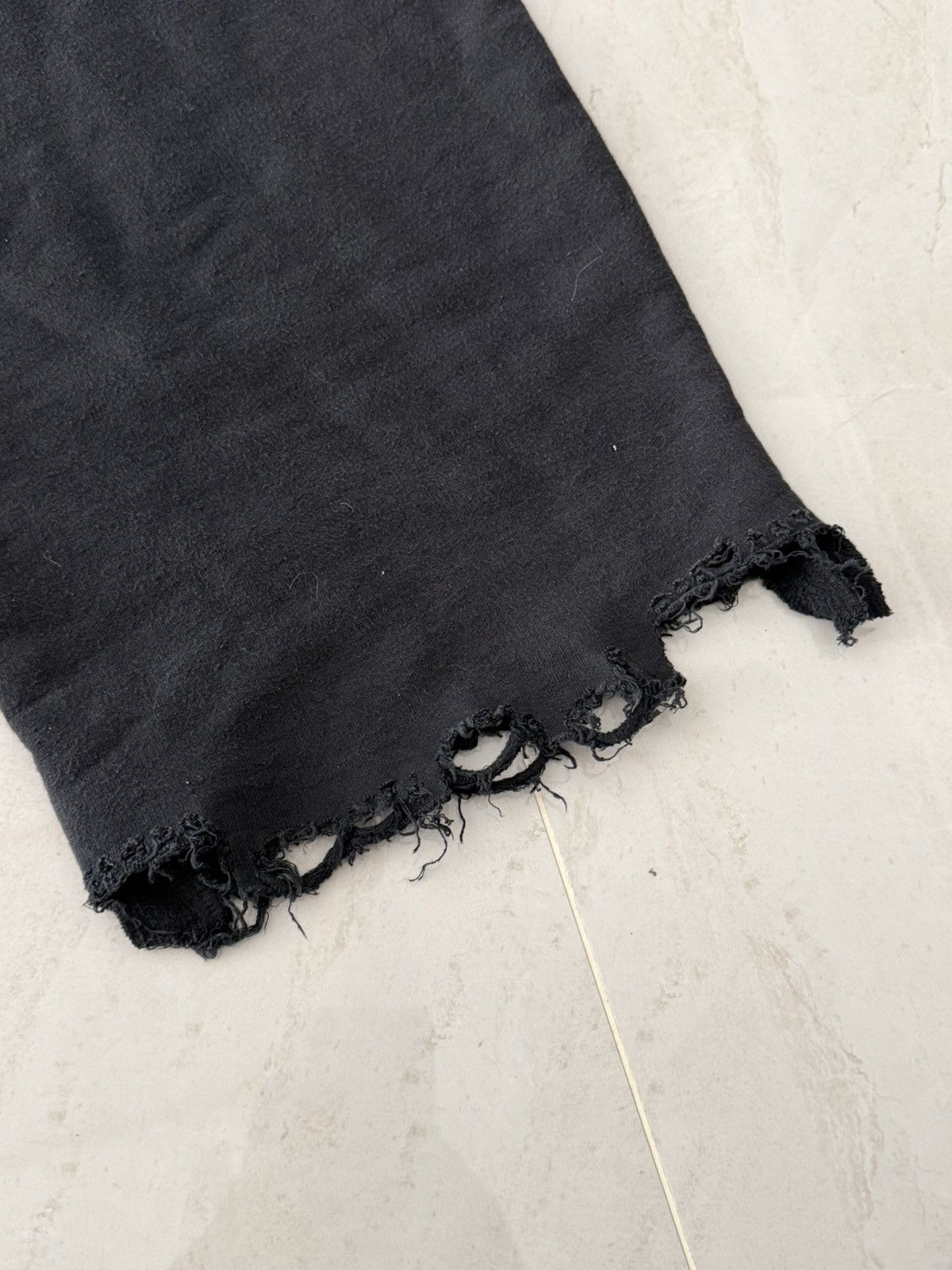 Balenciaga Balenciaga FW25 Destroyed Hem Jogger Sz.XS Size US 30 / EU 46 - 4 Thumbnail