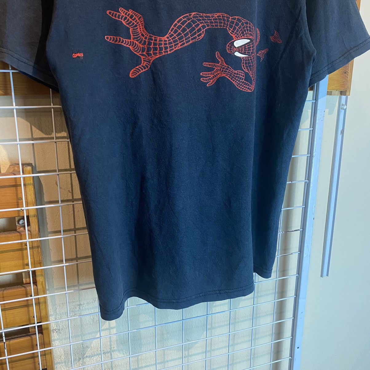 Marvel Comics × Vintage Vintage nicely faded Y2K Spider-Man Marvel Comics T-shirt Size US S / EU 44-46 / 1 - 4 Thumbnail