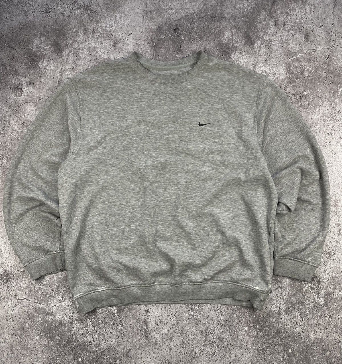 Nike × Vintage Vintage Nike Y2K baggy distressed boxy sweatshirt light grey Size US L / EU 52-54 / 3 - 1 Thumbnail