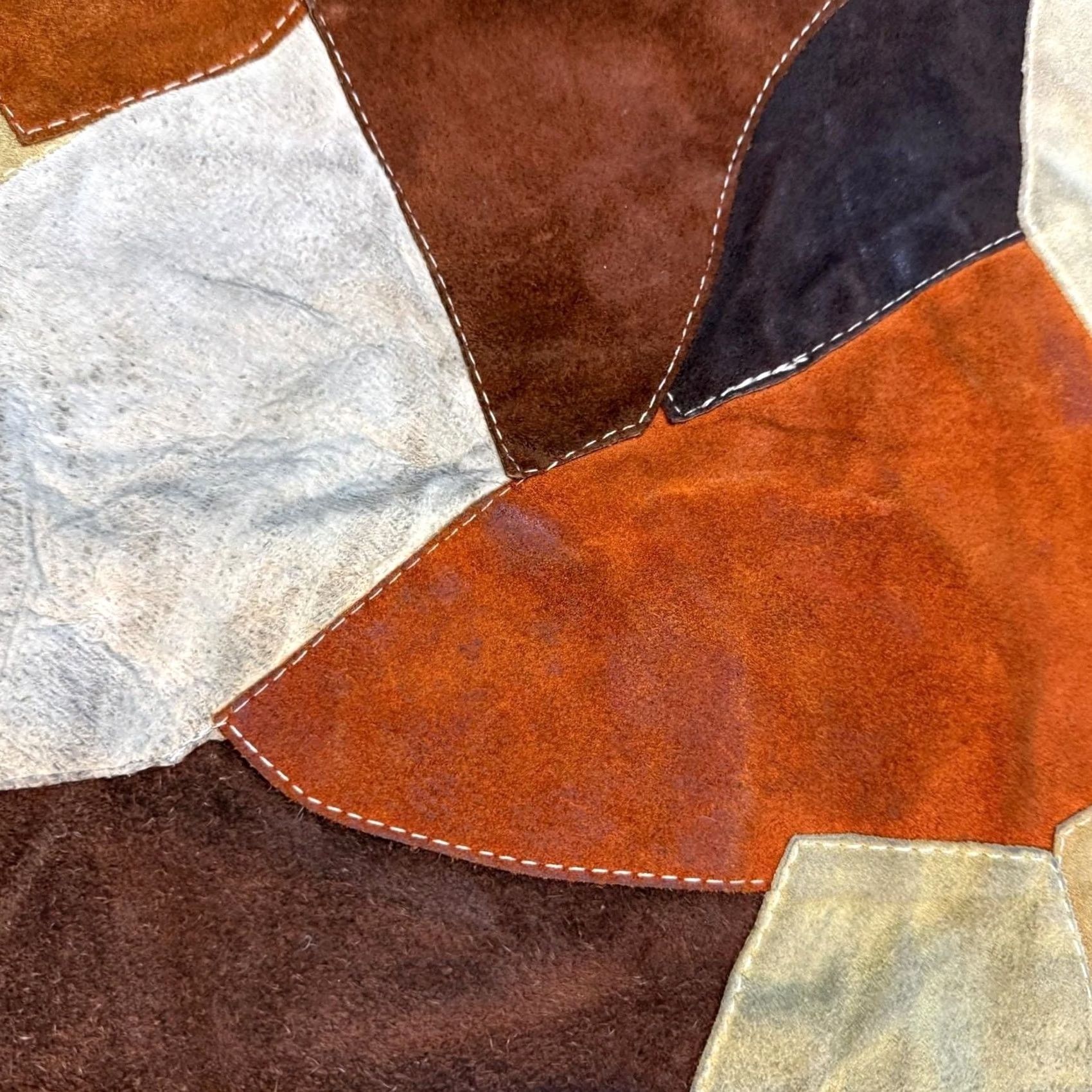 Vintage VINTAGE Handmade Patchwork Vest Suede Leather Snap Western Hippie K23 Small S Brown 40 in Mens/Adult Casual Vest Size US S / EU 44-46 / 1 - 4 Thumbnail