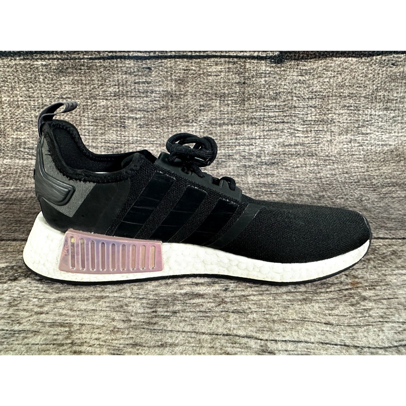 Adidas Adidas Women's NMD R1 Parley Magic Mauve Black Running Shoes Size US 10 / IT 40 - 8 Thumbnail