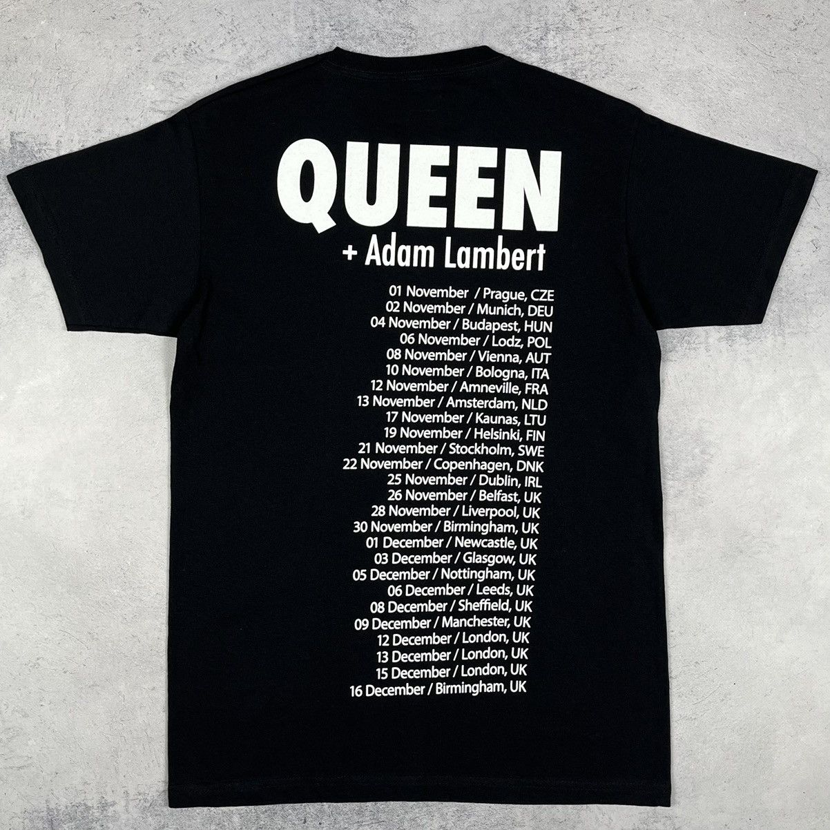 Band Tees Vintage Queen + Adam Lambert tour rock band tee Size US S / EU 44-46 / 1 - 12 Thumbnail