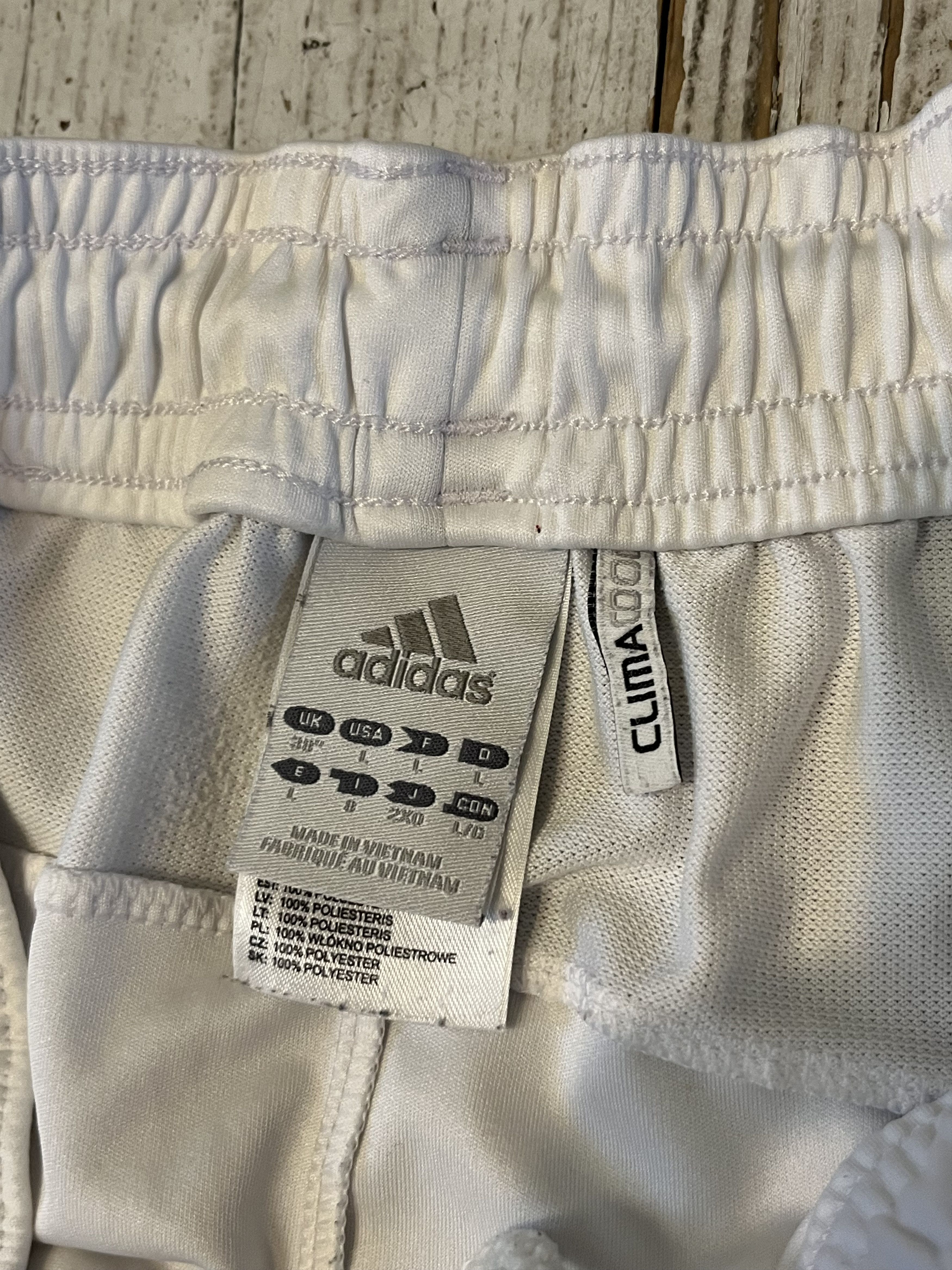 Adidas Adidas Real Madrid 2009/2010 Cristiano Ronaldo Debut Season Size US 32 / EU 48 - 8 Thumbnail