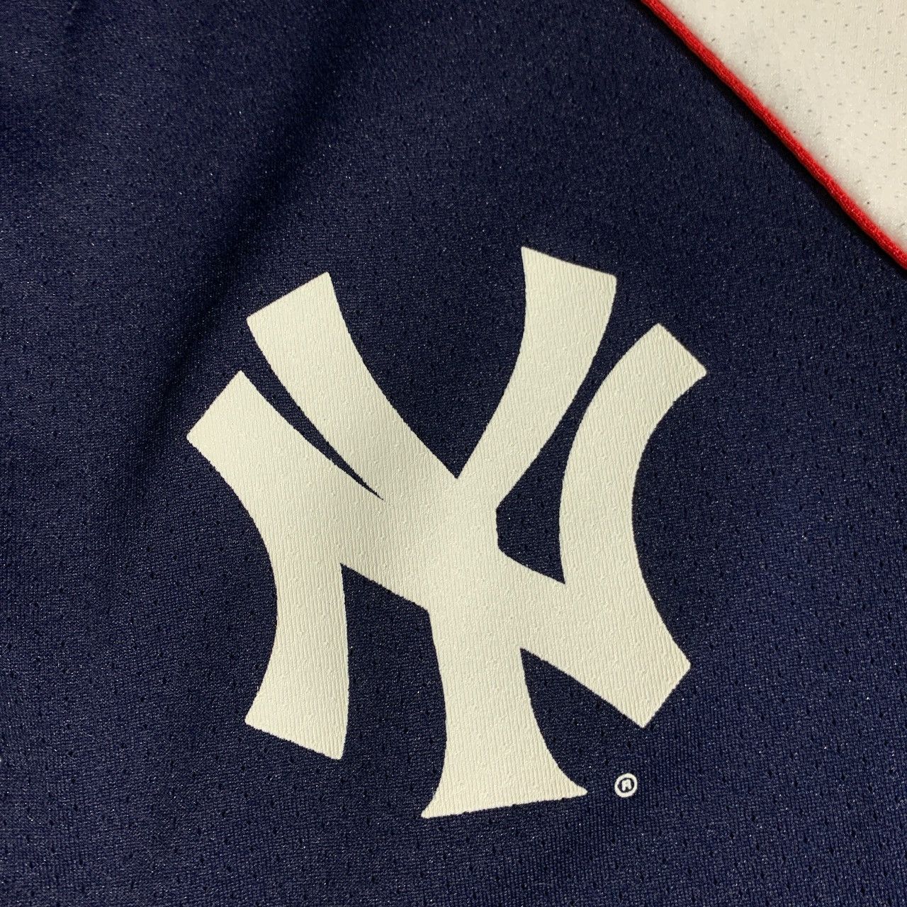 Majestic × New York Yankees × Vintage Vintage Majestic New York Yankees Sleeveless Jersey Size XL Size US XL / EU 56 / 4 - 3 Thumbnail
