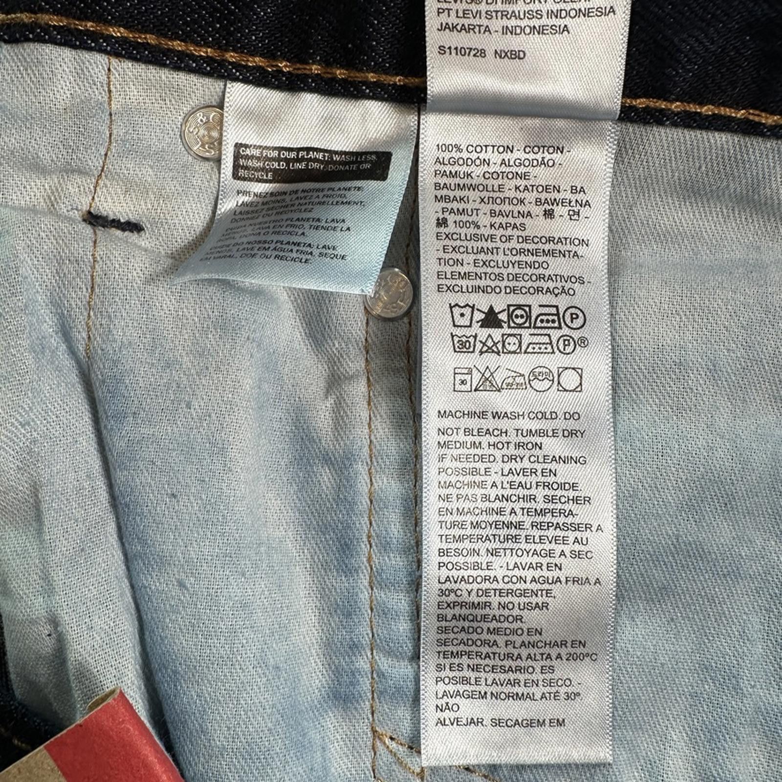 Levi's Levis 550 Relaxed Mens Jeans 42x32 Blue High Rise Dark Wash Size US 42 / EU 58 - 10 Thumbnail