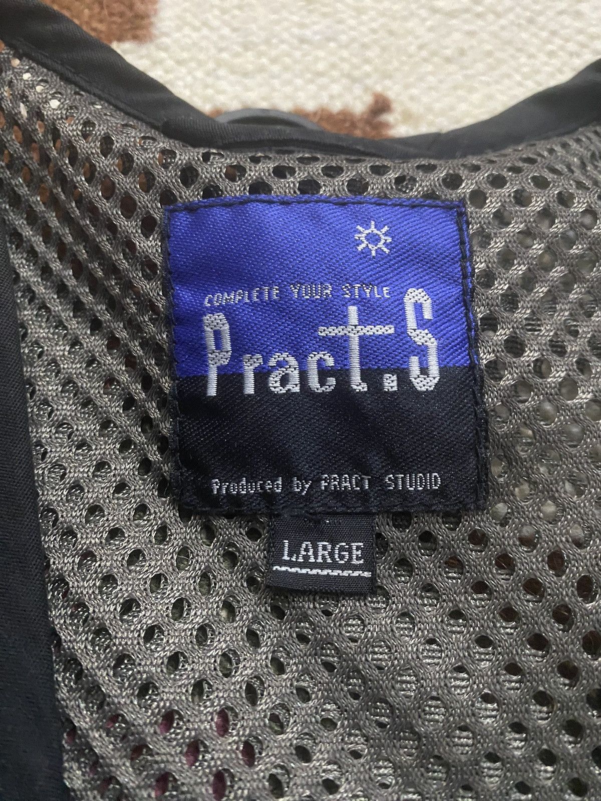Other Vintage japanese Pract Studio vest hiking jacket Size US L / EU 52-54 / 3 - 4 Thumbnail