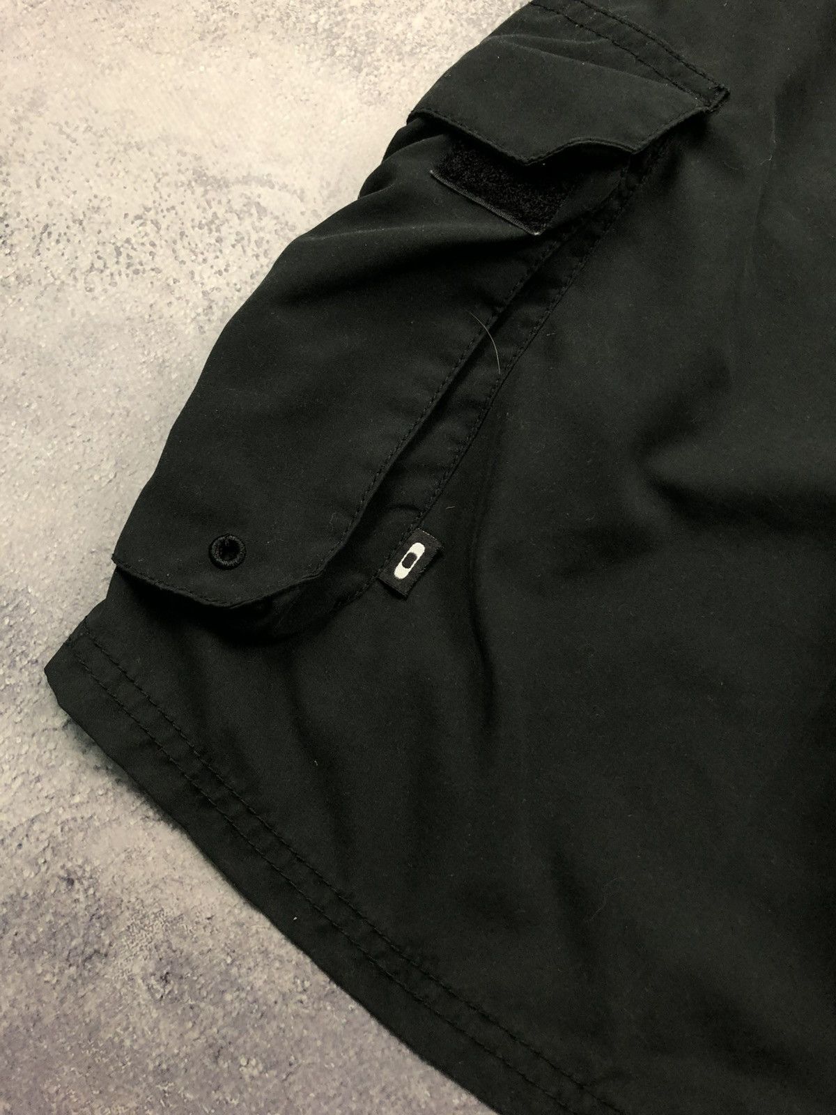Oakley OAKLEY Hype Cargo Black Shorts Mini Logo Streetwear 31size Size US 31 - 17 Thumbnail