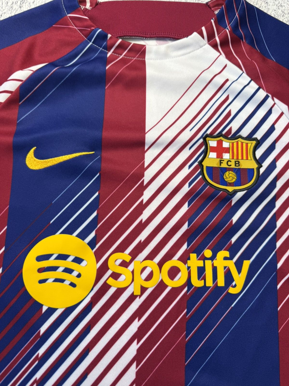Nike Nike Fc Barcelona Junior Jersey 2023 Blackcor Size US XS / EU 42 / 0 - 8 Thumbnail