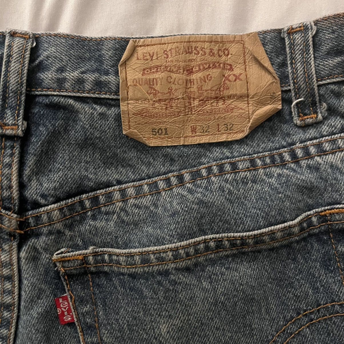 Levi's Vintage Clothing Vintage Levis 501xx Jeans Medium Wash Button Fly USA 90s Y2K Size US 30 / EU 46 - 10 Thumbnail