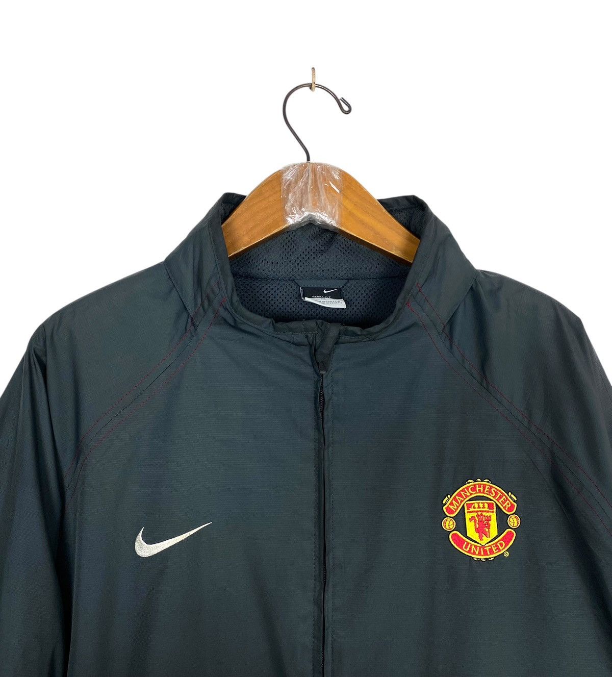 Nike Vtg Nike Total 90 Manchester United Vodafone Warm Up Jacket Size US L / EU 52-54 / 3 - 4 Thumbnail