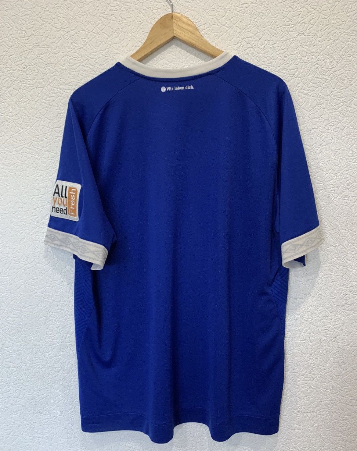 Umbro Soccer jersey Schalke 2018/2019 gazprom Umbro Size US XXL / EU 58 / 5 - 10 Thumbnail