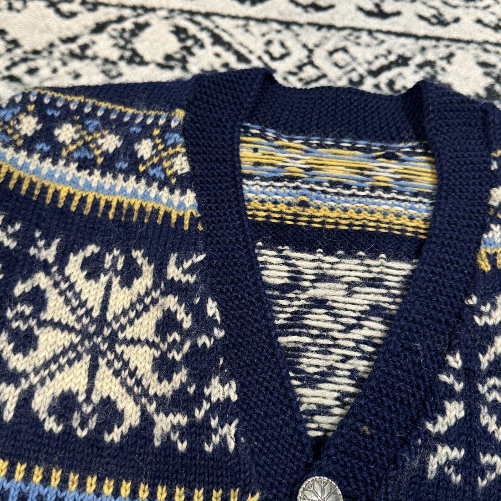 Vintage Vintage Unisex Blue Navy Wool Sweater Cardigan Size S Size US S / EU 44-46 / 1 - 9 Thumbnail