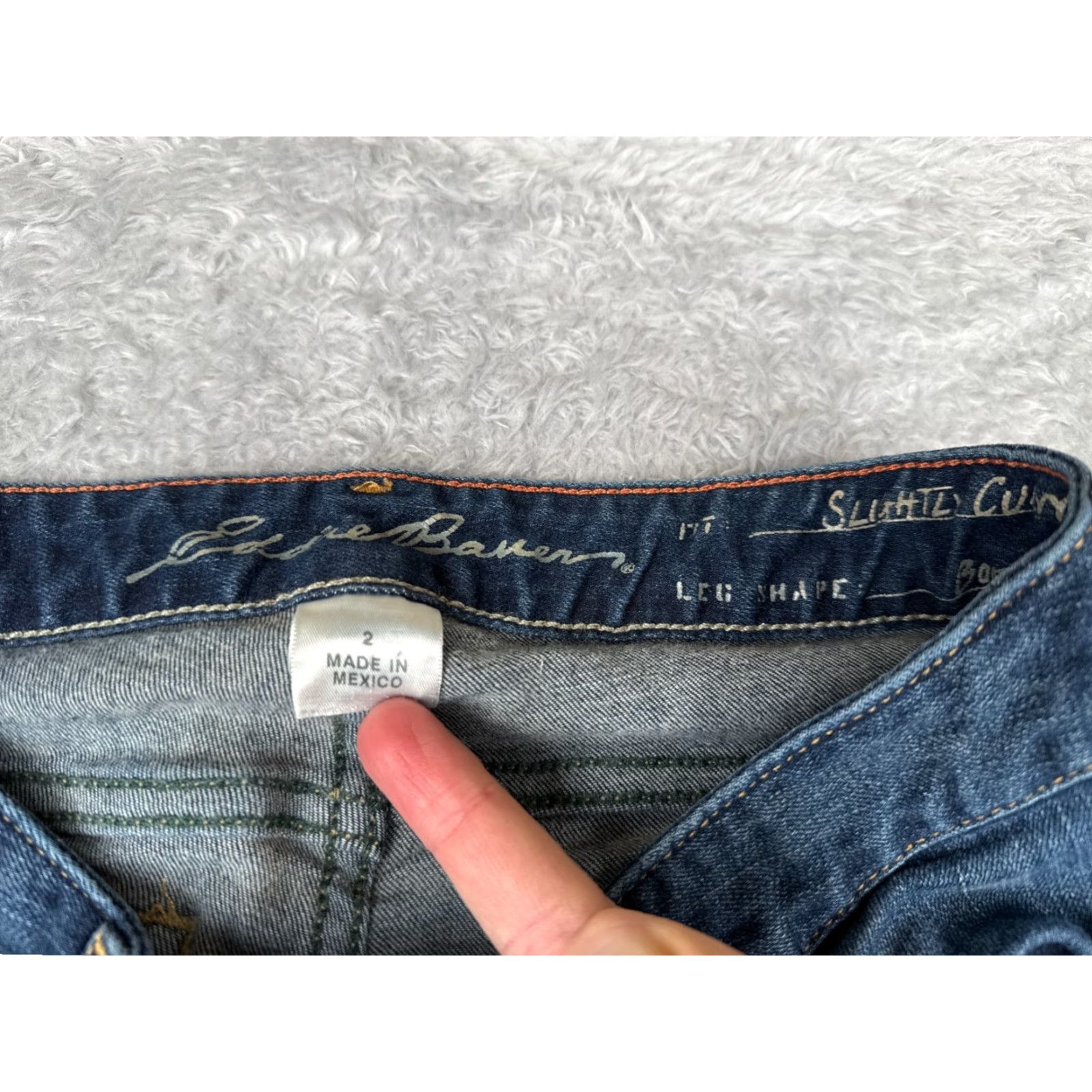 Eddie Bauer VINTAGE Eddie Bauer Jeans Womens 8 Blue Denim Slightly Curvy Bootcut Low Rise 27x31 Size 30" / US 8 / IT 44 - 6 Thumbnail