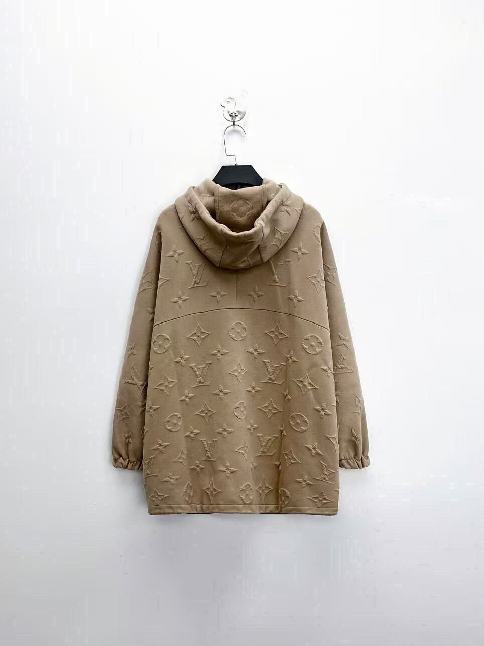 Louis Vuitton louis vuitton fw23 3d logo hooded coat Size US S / EU 44-46 / 1 - 2 Thumbnail