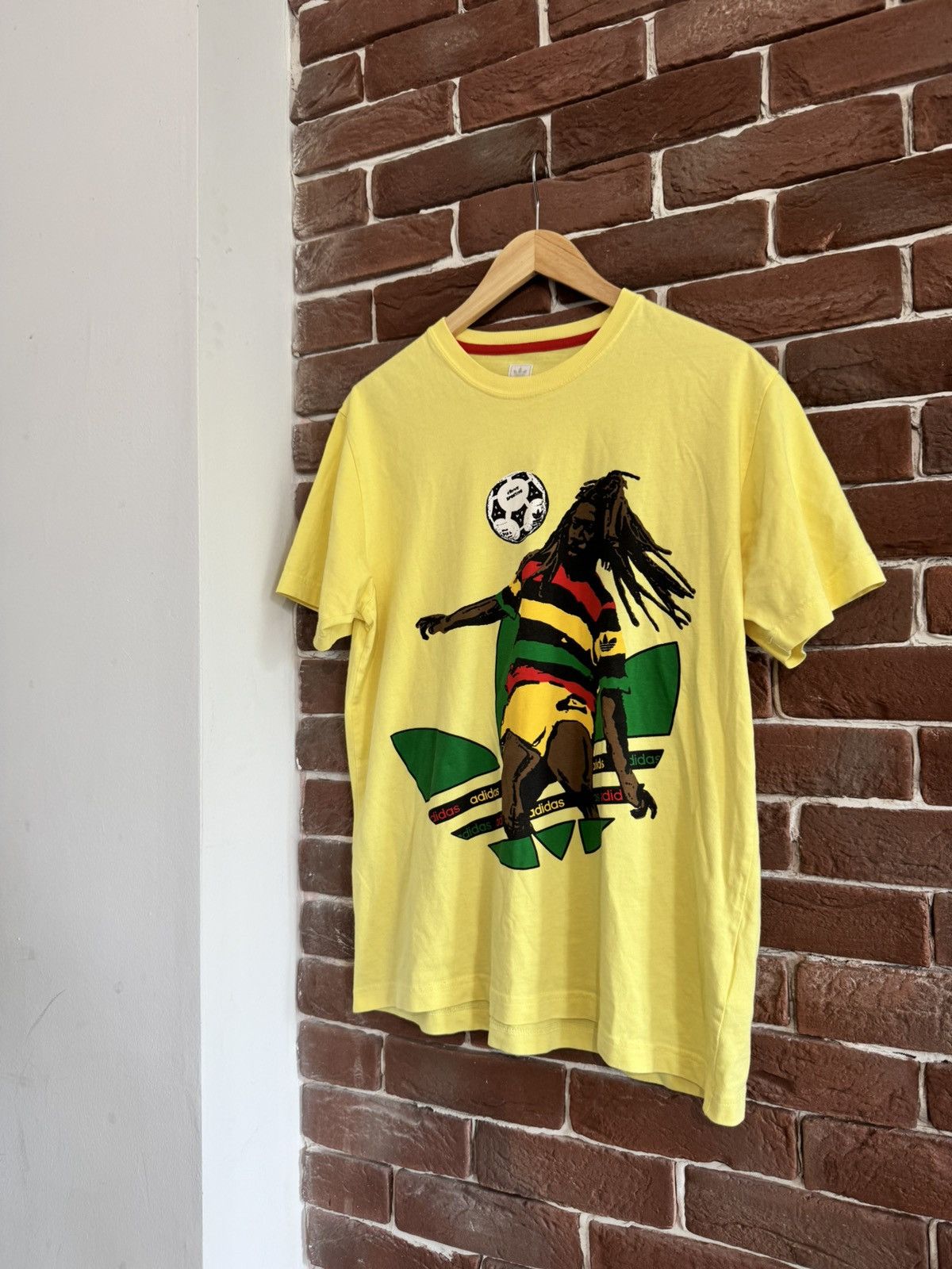 Adidas Very Rare 2006 Adidas Bunny Wailer Marley Yellow T Shirt M Size US M / EU 48-50 / 2 - 2 Thumbnail