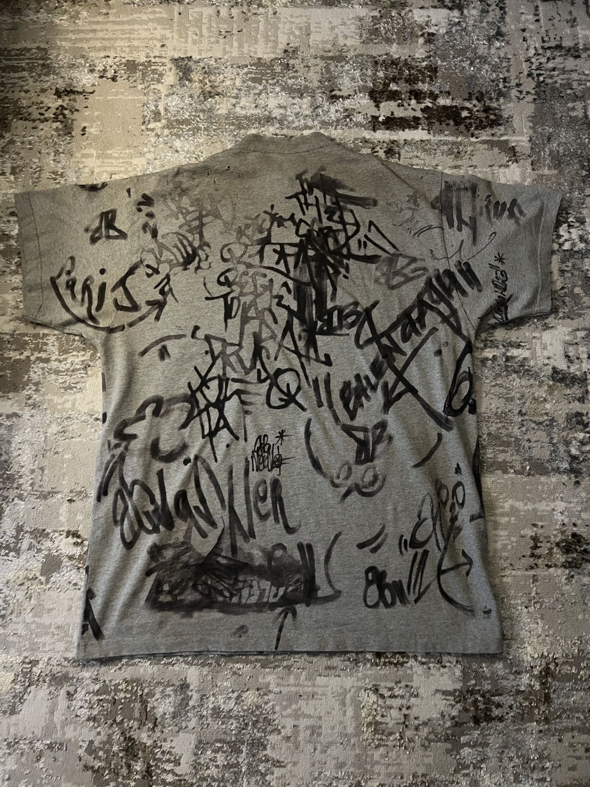 Balenciaga Balenciaga Graffiti Skater Shirt Size US L / EU 52-54 / 3 - 6 Thumbnail